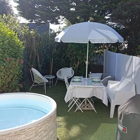펜션 Ty Malauna Jacuzzi 라트리니트쉬르메르
